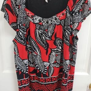 Madison Women's Top Size Large